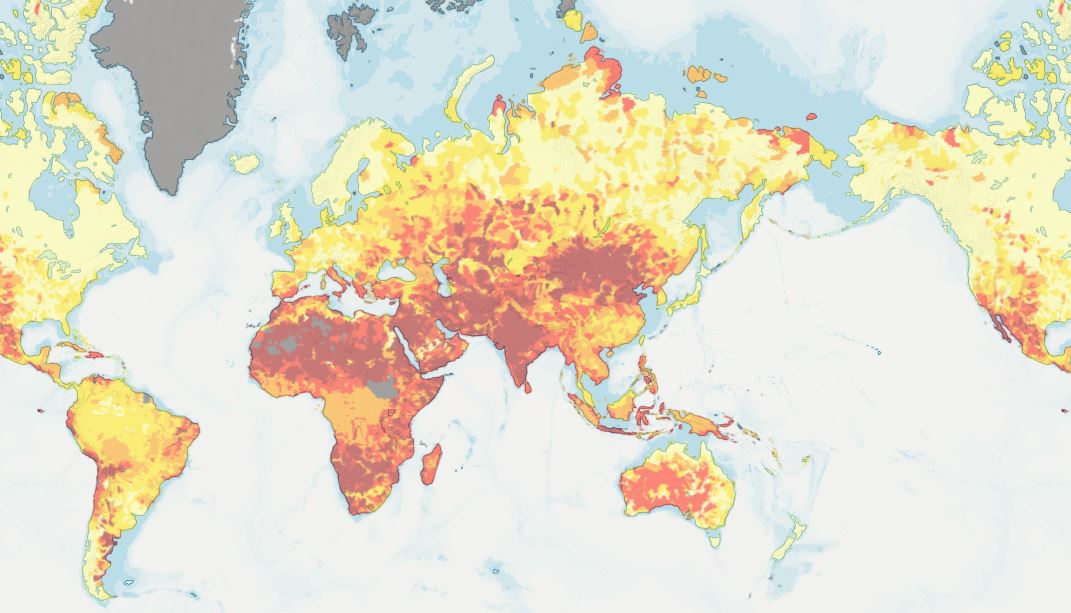 The map illustrates that there is also an acute need for action in our countries of production, where the risk is high. In Taiwan, for example, the amount of rainfall is now constantly increasing throughout the year, but more and more often in the form of heavy rainfall, which cannot be completely absorbed by the ground and, as a result, water flows unused back into the sea.  